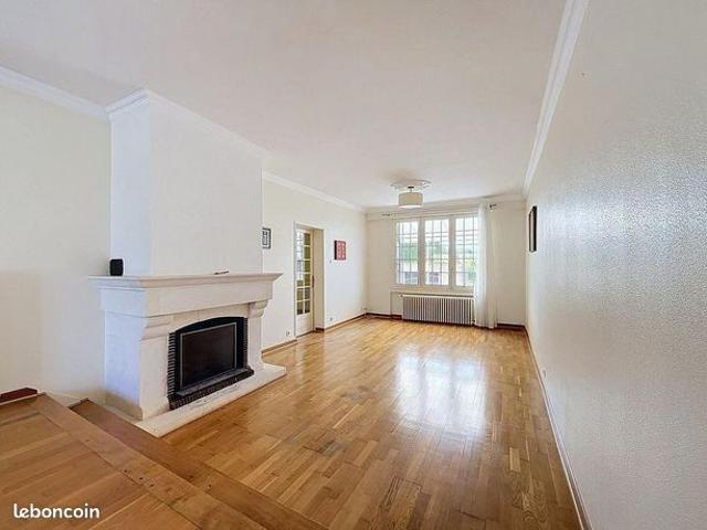 Propriété 7 pièces 150 m²