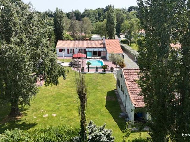 Propriété 7 pièces 150 m²