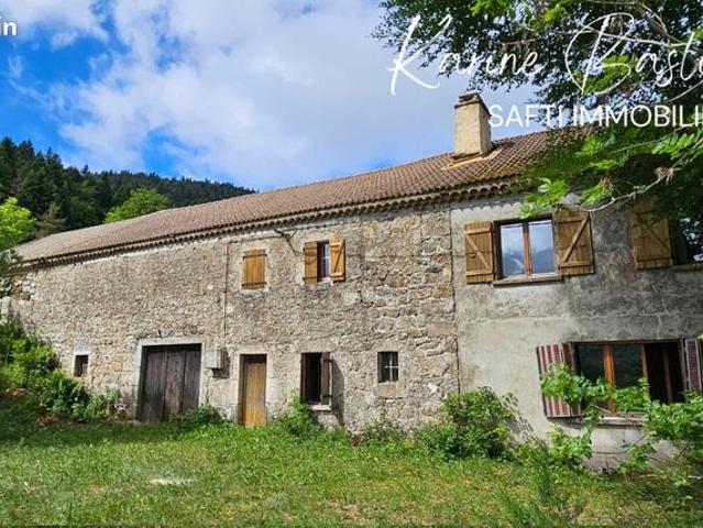 Propriété 7 pièces 150 m²