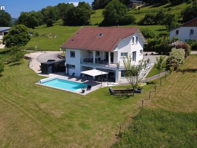 Propriété 7 pièces 150 m²