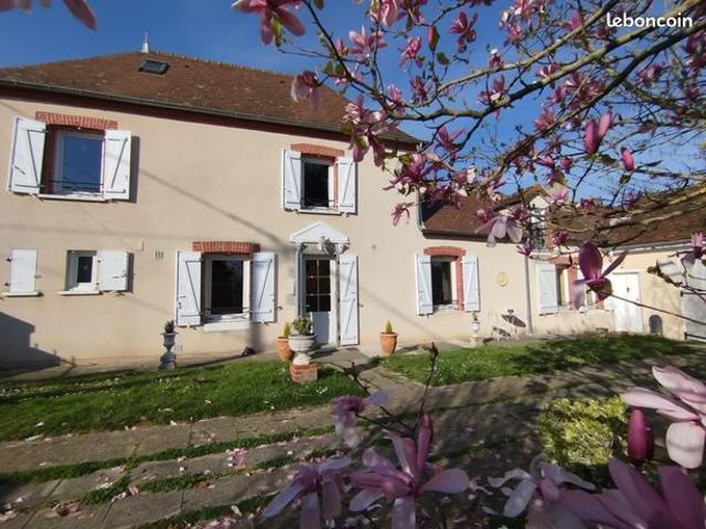 Propriété 7 pièces 150 m²