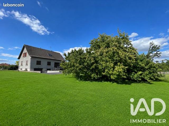 Propriété 7 pièces 151 m²