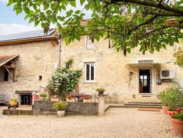 Propriété 7 pièces 151 m²