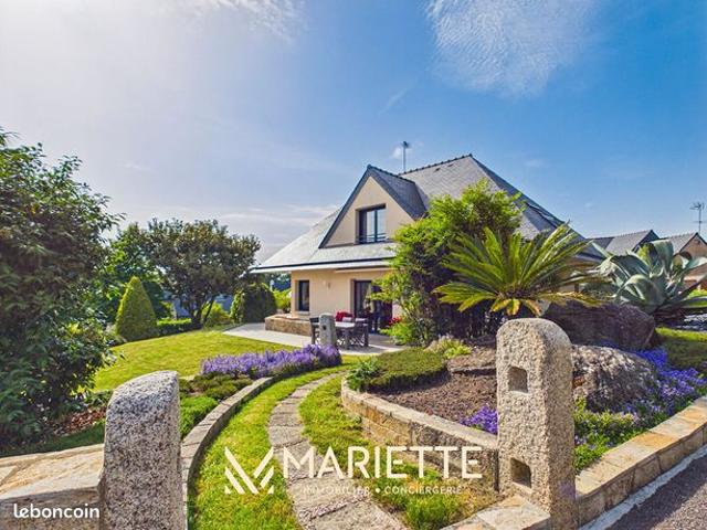 Propriété 7 pièces 153 m²