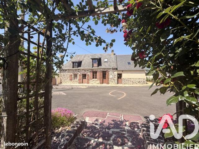 Propriété 7 pièces 153 m²