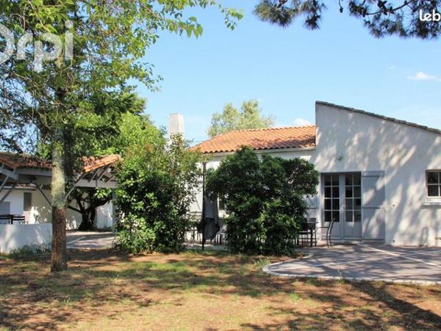 Propriété 7 pièces 164 m²