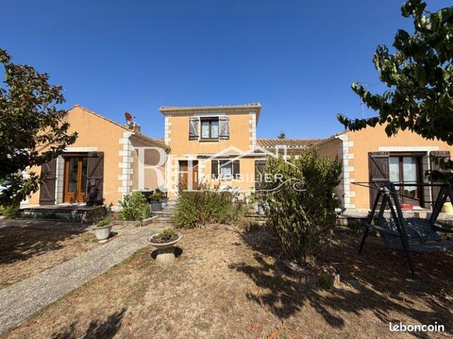 Propriété 7 pièces 164 m²