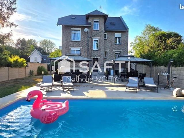 Propriété 7 pièces 161 m²