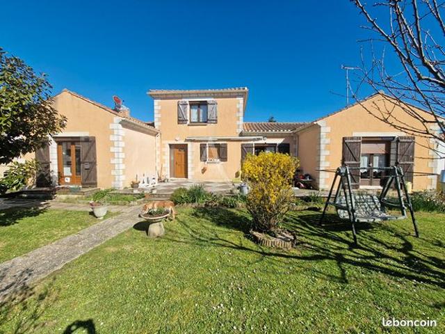 Propriété 7 pièces 164 m²