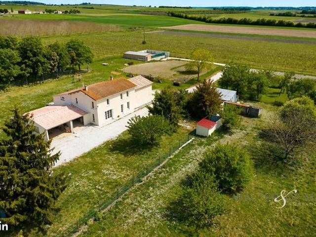 Propriété 7 pièces 165 m²