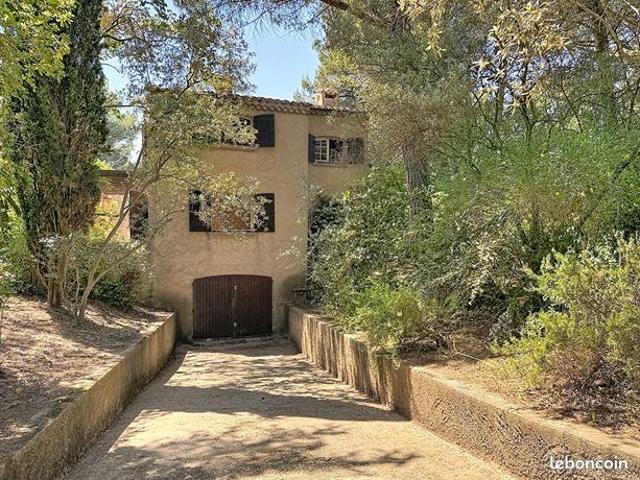 Propriété 7 pièces 165 m²