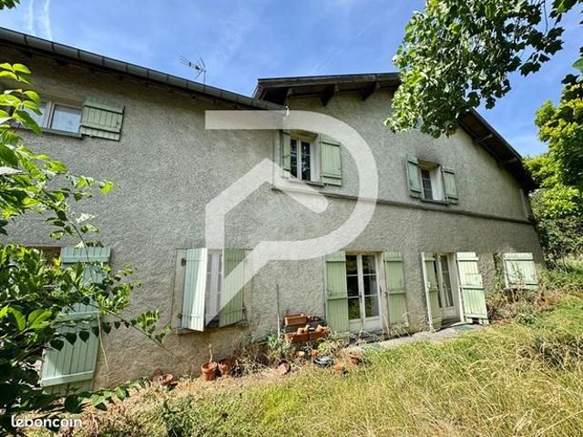 Propriété 7 pièces 165 m²