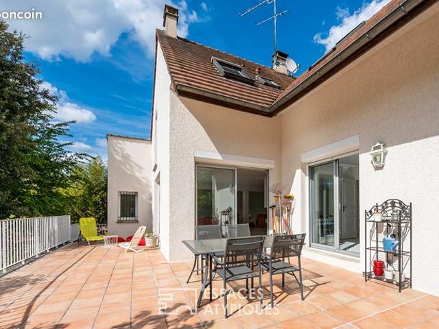 Propriété 7 pièces 165 m²