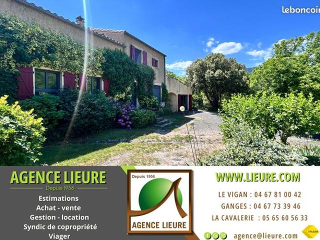 Propriété 7 pièces 165 m²
