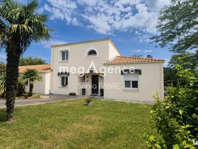Propriété 7 pièces 165 m²