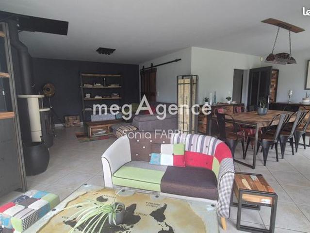 Propriété 7 pièces 165 m²