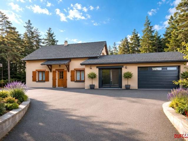 Propriété 7 pièces 165 m²
