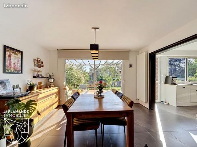 Propriété 7 pièces 166 m²
