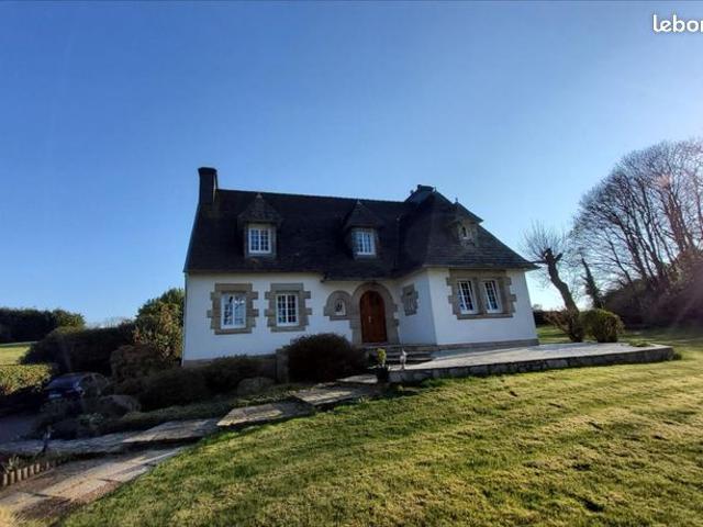 Propriété 7 pièces 166 m²