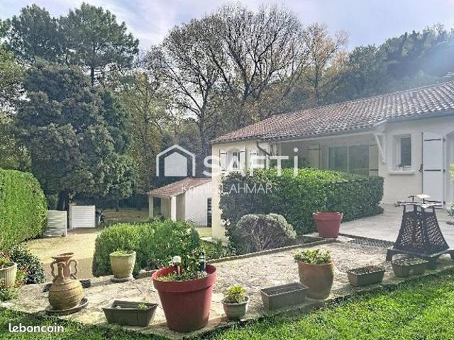 Propriété 7 pièces 167 m²