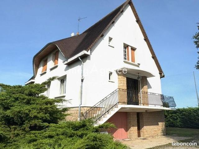 Propriété 7 pièces 167 m²