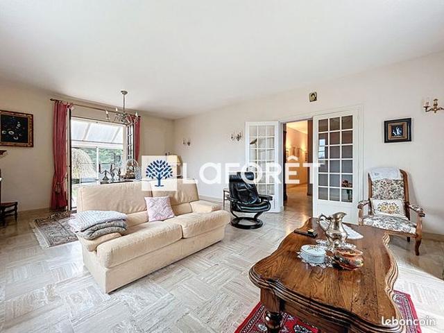 Propriété 7 pièces 167 m²
