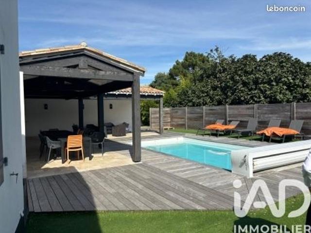 Propriété 7 pièces 167 m²