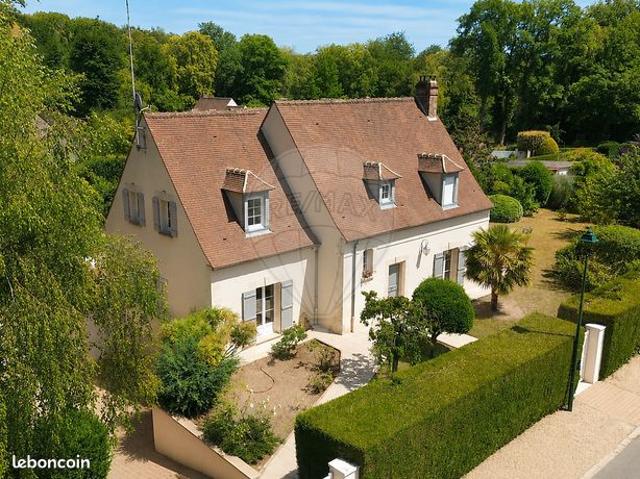 Propriété 7 pièces 168 m²