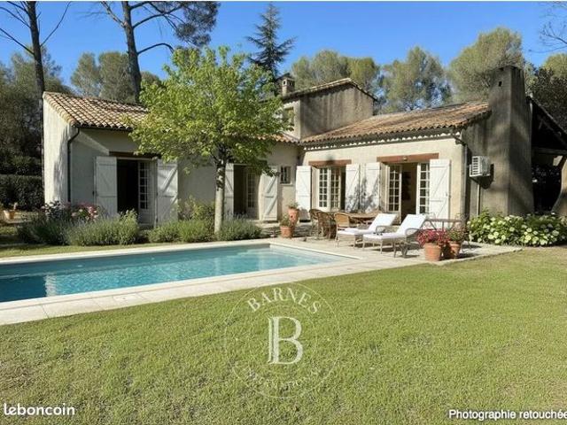 Propriété 7 pièces 168 m²