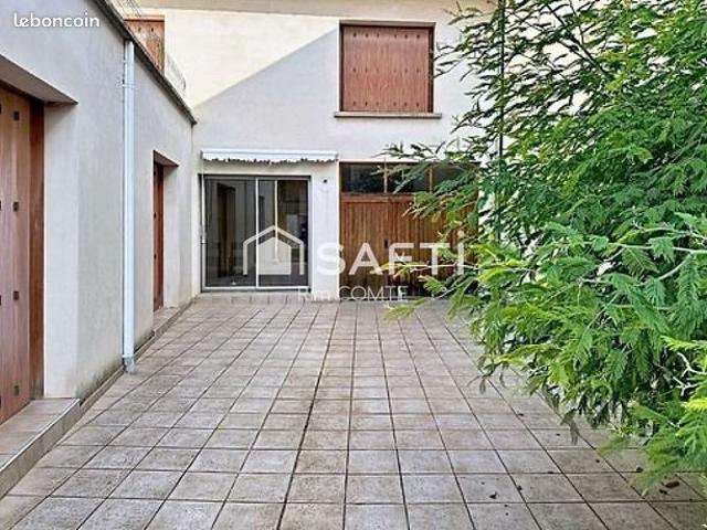 Propriété 7 pièces 168 m²