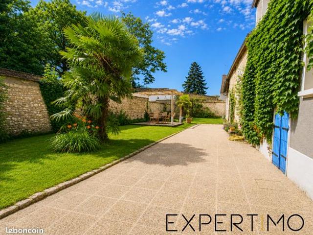 Propriété 7 pièces 168 m²