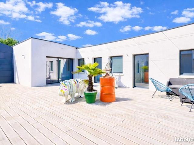Propriété 7 pièces 169 m²