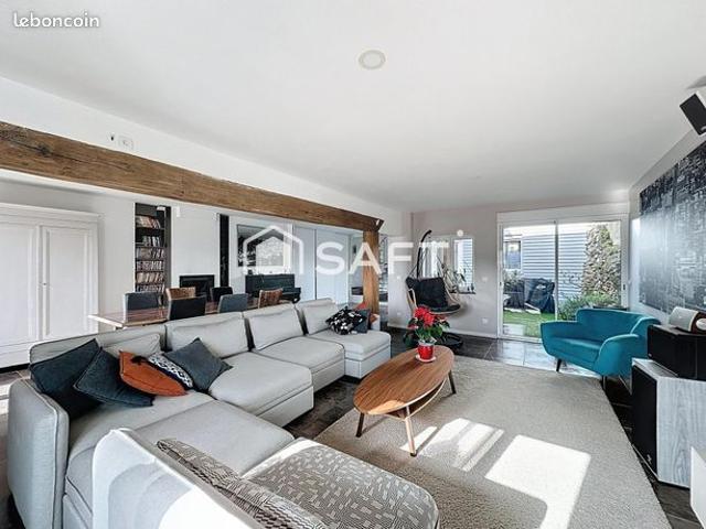 Propriété 7 pièces 160 m²