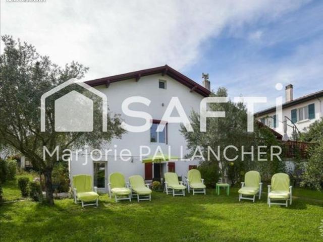 Propriété 7 pièces 160 m²