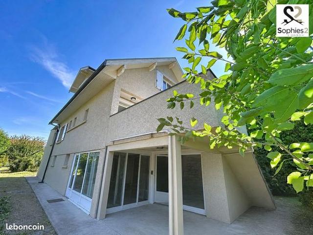 Propriété 7 pièces 160 m²