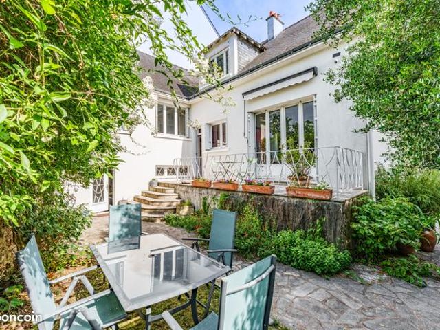 Propriété 7 pièces 160 m²