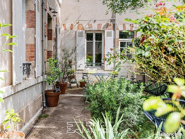 Propriété 7 pièces 160 m²