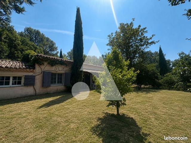 Propriété 7 pièces 160 m²