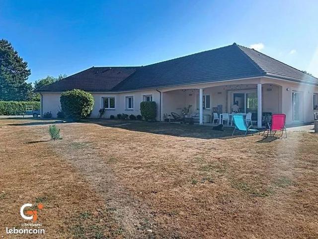 Propriété 7 pièces 160 m²