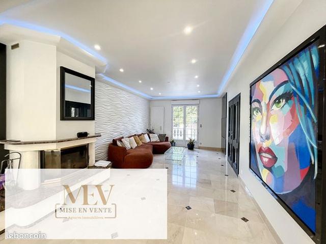 Propriété 7 pièces 160 m²
