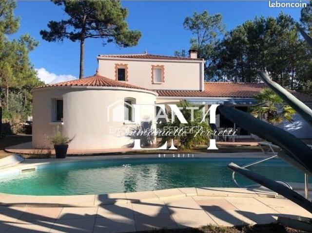 Propriété 7 pièces 160 m²