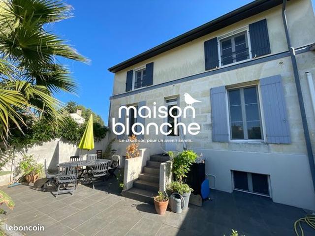 Propriété 7 pièces 160 m²