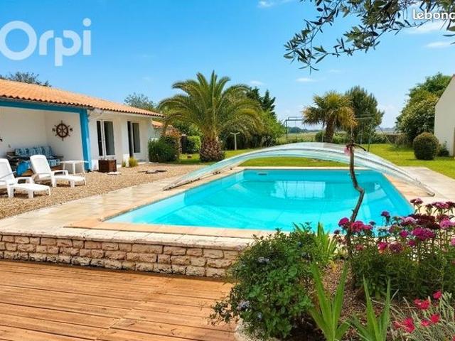 Propriété 7 pièces 160 m²