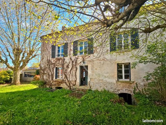 Propriété 7 pièces 160 m²