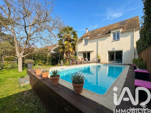 Propriété 7 pièces 160 m²