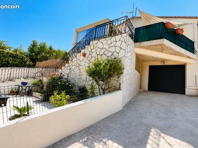 Propriété 7 pièces 160 m²