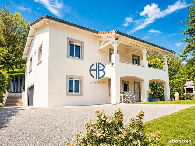 Propriété 7 pièces 160 m²