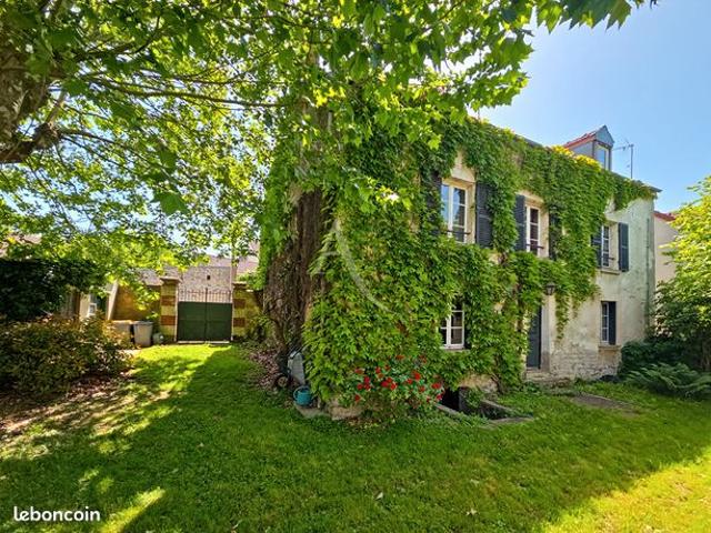 Propriété 7 pièces 160 m²