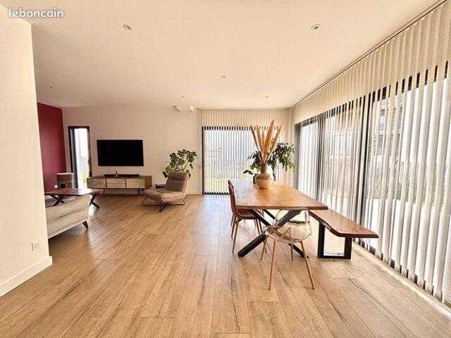 Propriété 7 pièces 160 m²