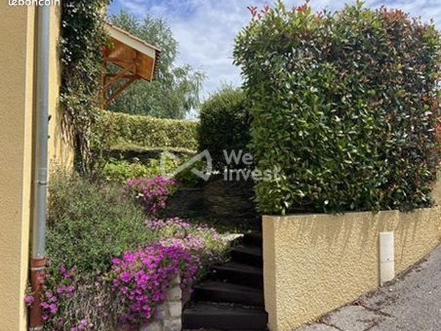 Propriété 7 pièces 161 m²